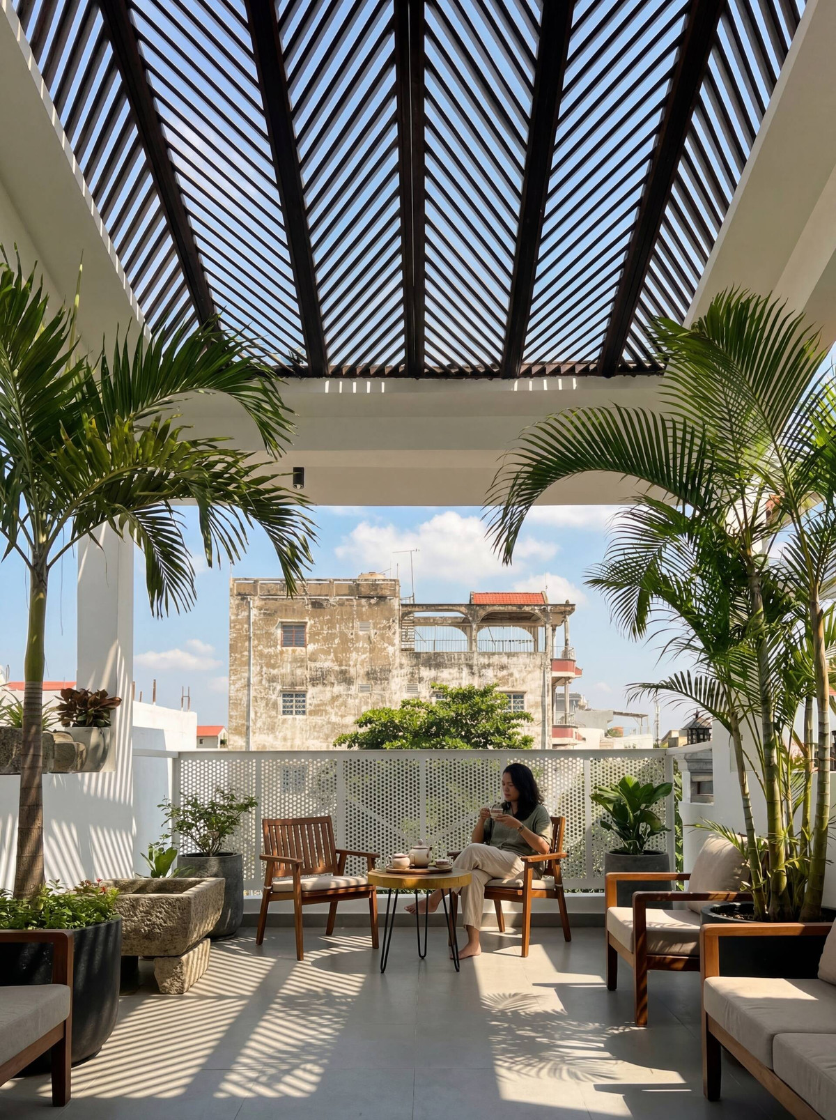 Tầng thượng là không gian thư giãn, lấy lại năng lượng sau những ngày làm việc mệt mỏi. Ảnh: Lê Quang Bình