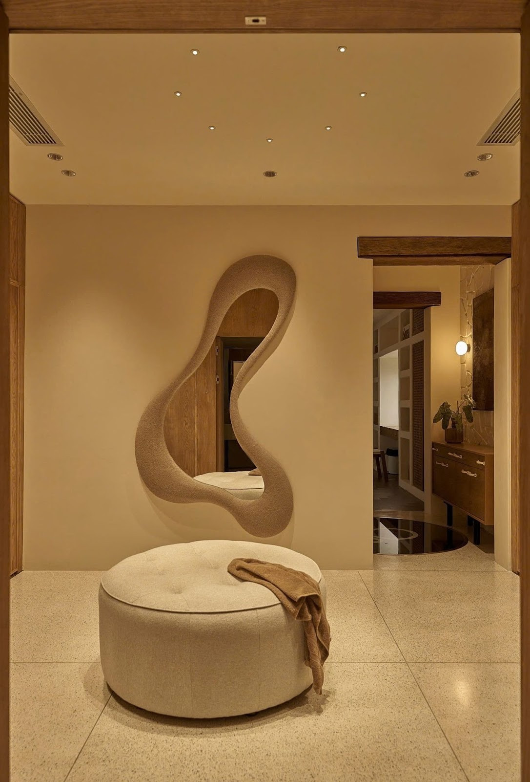 Tầng 4 là không gian làm việc kín đáo, tách biệt cùng 1 studio chụp ảnh. Ảnh: Phú Đào