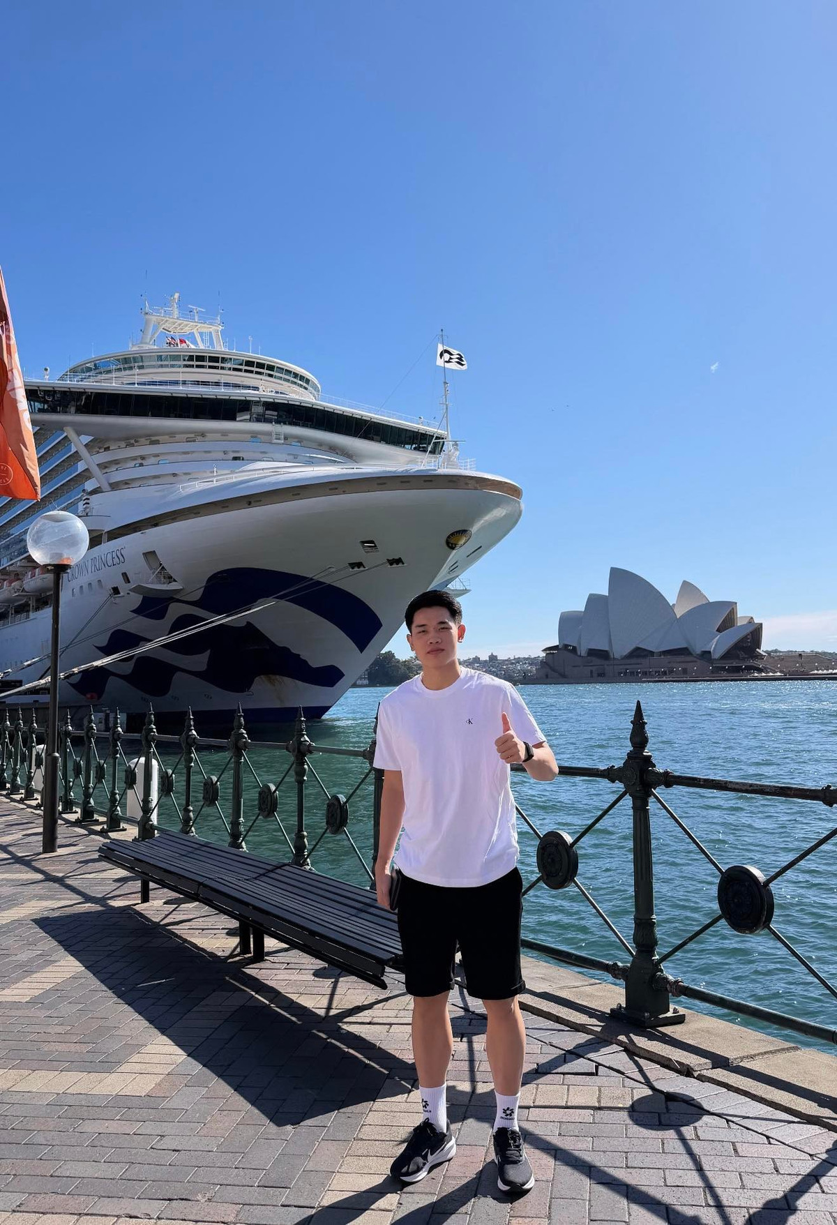 Đình Bắc cũng sở hữu hai tài khoản Facebook hơn 458.000 người theo dõi, trong khi TikTok đã chạm mốc 1 triệu follower. Với độ nhận diện cao, nếu tham gia quảng cáo, hợp tác thương hiệu hay làm đại diện hình ảnh cho các nhãn hàng, con số thu nhập chắc chắn không hề nhỏ. Ảnh: FBNV