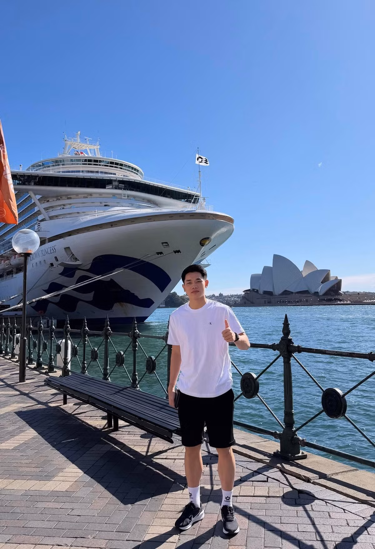 Đình Bắc cũng sở hữu hai tài khoản Facebook hơn 458.000 người theo dõi, trong khi TikTok đã chạm mốc 1 triệu follower. Với độ nhận diện cao, nếu tham gia quảng cáo, hợp tác thương hiệu hay làm đại diện hình ảnh cho các nhãn hàng, con số thu nhập chắc chắn không hề nhỏ. Ảnh: FBNV