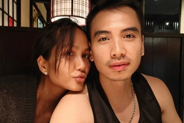 H’hen Niê mừng sinh nhật chồng nhiếp ảnh gia 