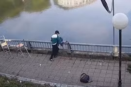 Nam sinh lớp 8 đâm bạn nhiều nhát rồi hất bạn xuống hồ ở Lào Cai 