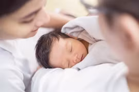 Nhiều gia đình trẻ trì hoãn sinh con vì gánh nặng kinh tế