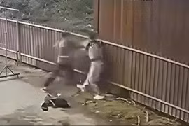 Mâu thuẫn tình cảm, người đàn ông đâm bạn gái nhiều nhát