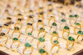 Giá vàng hôm nay 12/4: Có thể vượt 5.000 USD/ounce?