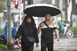 Dự báo thời tiết 23/2 Miền Bắc mưa nhỏ, miền Nam nắng nóng cục bộ