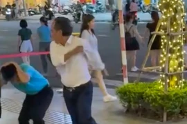  Tài xế taxi công nghệ bị đánh tới tấp ở Nha Trang 