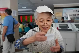 Bài học đáng nhớ của cụ bà kiếm 15 tỷ đồng khiến giới trẻ "ngả mũ" thán phục