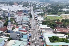 Ai đứng sau gói thầu 54 tỷ đồng gây ùn tắc Đường Lò Lu?