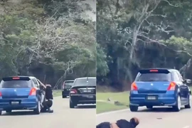 Người đàn ông bị kéo lê 2km vì bám vào xe đang chạy của vợ cũ 