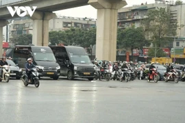 Giao thông Hà Nội thông thoáng bất ngờ trong ngày đầu đi làm sau Tết 