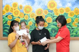 Cú đúp giải thưởng AREA 2025 - dấu ấn đổi mới của ROX Group 