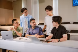 VINGROUP KHAI GIẢNG KHÓA ĐẦU TIÊN CHƯƠNG TRÌNH ĐÀO TẠO 20.000 NHÂN TÀI AI 