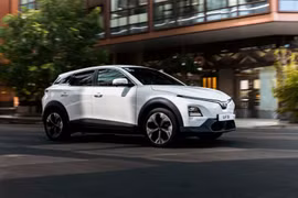 Tài xế dịch vụ ồ ạt xuống tiền VinFast VF 6 để tận dụng ưu đãi hiếm có: Trả trước 0 đồng, lãi suất cố định, miễn phí sạc 3 năm