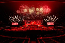 Đêm nghệ thuật “Dưới lá cờ vẻ vang của Đảng”: Đại nhạc hội pháo hoa chưa từng có ở Việt Nam