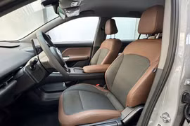 Êm, đẹp và nhiều tiện nghi, VinFastVF MPV 7 khiến các gia đình Việt khó chối từ