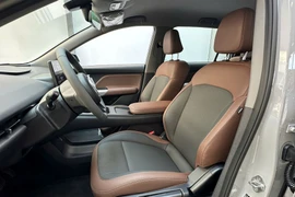 Êm, đẹp và nhiều tiện nghi, VinFastVF MPV 7 khiến các gia đình Việt khó chối từ