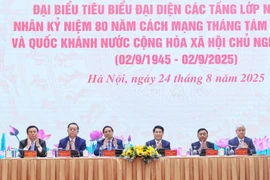 Doanh nhân Đỗ Quang Hiển được vinh danh nhờ thành tích xuất sắc đóng góp cho cộng đồng 