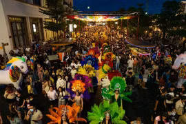 Gần 5 vạn người hội tụ về T&T City Millennia tham dự đại nhạc hội