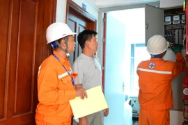 EVNHANOI tuyên truyền, phổ biến kiến thức, kỹ năng về sử dụng điện an toàn