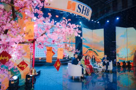 Hạnh phúc như nhân viên SHB: Vừa xem show xịn, vừa rinh lộc mang về