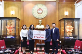 Tập đoàn BRG và Ngân hàng SeABank trao 5 tỷ đồng ủng hộ đồng bào 