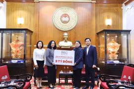 Tập đoàn BRG và Ngân hàng SeABank trao 5 tỷ đồng ủng hộ đồng bào 