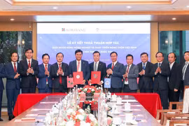 Agribank và Đại học Kinh tế Quốc dân ký kết thỏa thuận hợp tác 