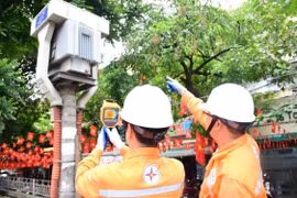 Giữ dòng điện Thủ đô trong những ngày nắng nóng đỉnh điểm