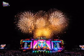 Nha Trang “không ngủ” với đại nhạc hội Mega Booming - Charmora City