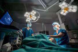 “Người gác cổng” phòng mổ và hành trình hiện thực hóa mô hình “bệnh viện không đau” tại Vinmec Hạ Long