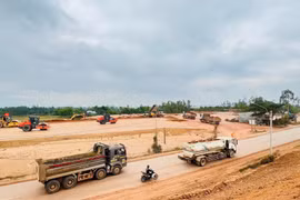 Dốc tổng lực thi công hoàn thành dự án sân bay Phù Cát