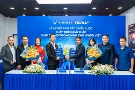 VINFAST và VIETMAP ký kết hợp tác chiến lược ,phát triển giải pháp thông minh cho người Việt 