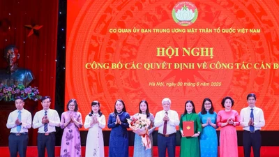 Công bố quyết định về công tác cán bộ tại Cơ quan Uỷ ban Trung ương MTTQ Việt Nam