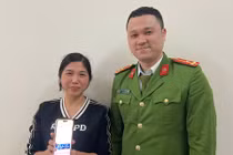 Con gái nhận tiền từ tài khoản lạ, người mẹ đến công an trình báo