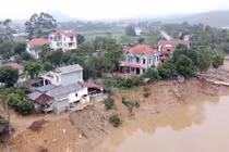 Phú Thọ chi 12 tỷ đồng gia cố bờ sông Lô sau sự cố sạt lở nghiêm trọng