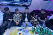 Bắt quả tang nhóm nam nữ sử dụng ma túy trong phòng karaoke VIP ở Phú Thọ