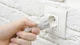 Thiết bị nên rút phích cắm ban đêm để tiết kiệm điện