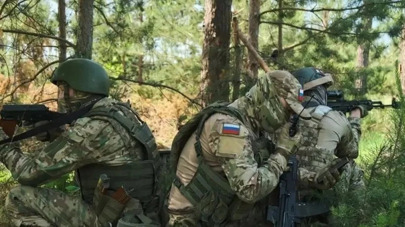 Quân đội Nga đột kích luồn sâu vào Siversk, tiền tuyến rung chuyển