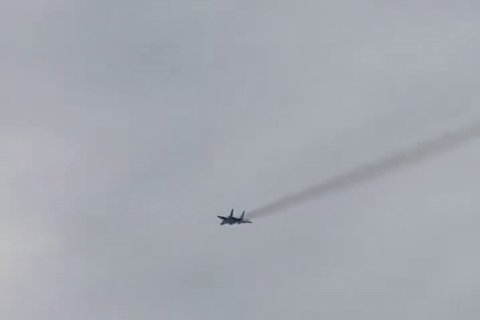 Do đó, cuộc chiến Nga-Ukraine ngày càng ít nhắc đến các hoạt động tiến công chiếm đất và ngày càng giống như một cuộc xung đột sức bền, trong đó bên chiến thắng là bên có thể tấn công các điểm dễ bị tổn thương của đối phương lâu hơn và có hệ thống hơn.