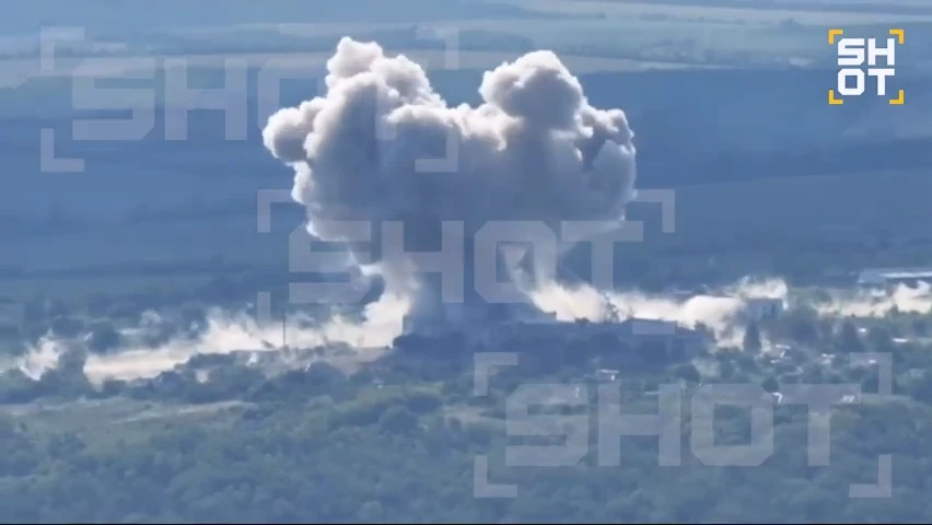 Tiểu đoàn Azov đột phá 4 km phòng tuyến, Nga lập tức ném bom hủy diệt