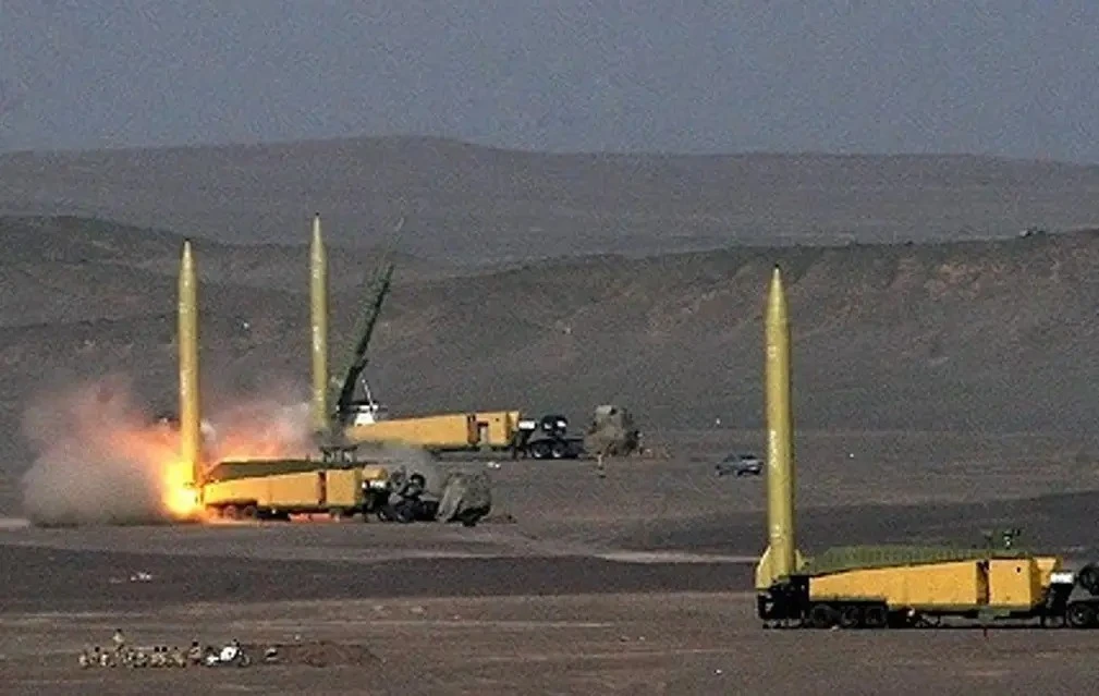 Iran tuyên bố chiến thắng, Mỹ phải “xin” Tehran ngừng bắn