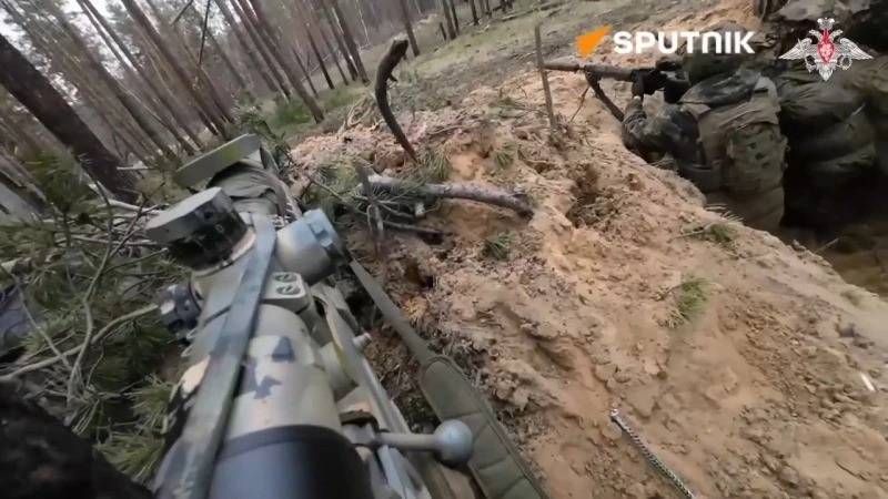 Cụm quân phía Tây của quân đội Nga khoan sâu vào phòng tuyến Bắc Donetsk 