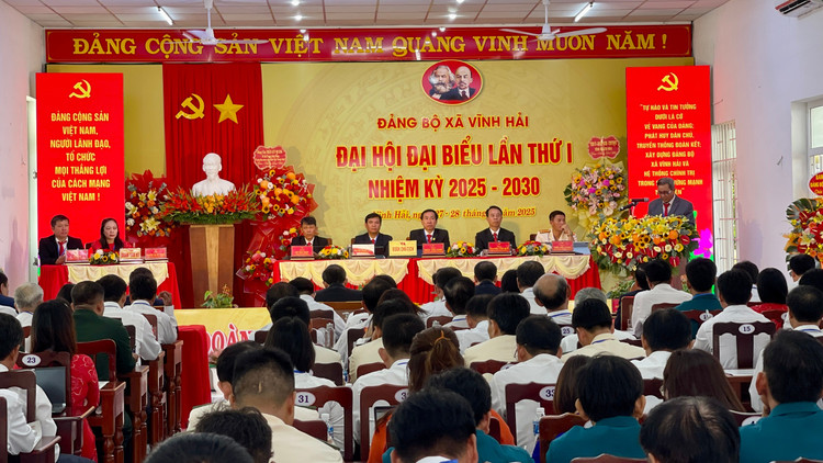 Quang cảnh Đại hội. z6851128431757-0c740291af3e5e86336ec8723747b725.jpg