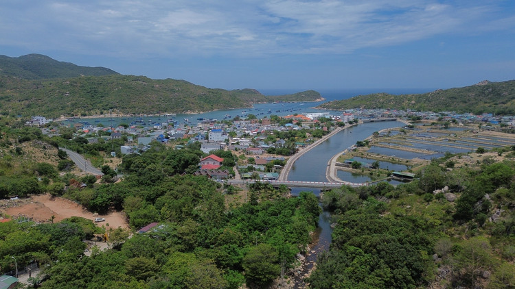 Lê Hoàn. z6878157331115-458735b44198bd64ebd0f145130788e6.jpg