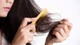 Kích thích huyệt phục hồi tóc rụng sau sốt xuất huyết