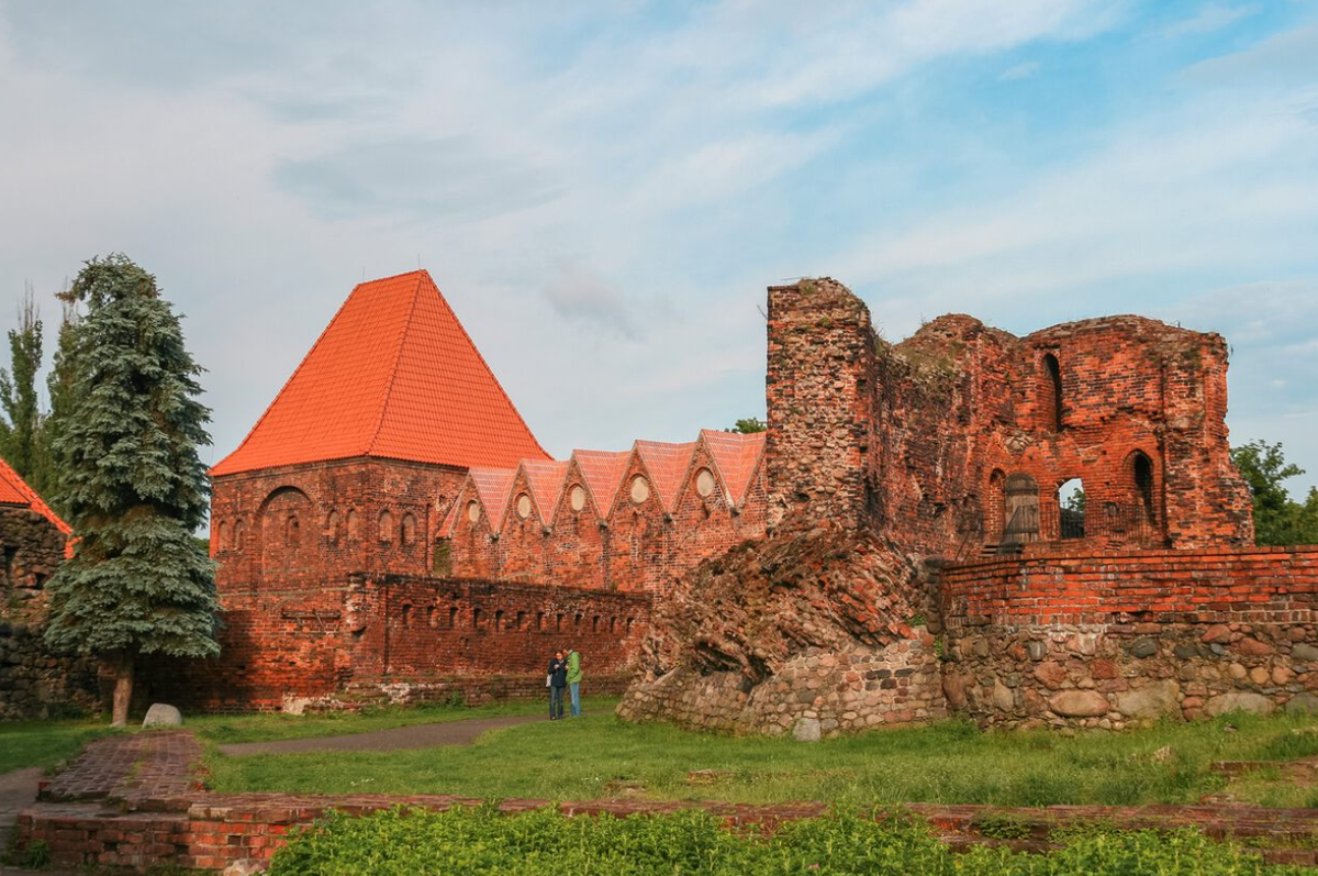 Nhờ nguồn nguyên liệu thô tốt nhất, Toruń đã phát triển một cộng đồng thợ thủ công lành nghề và đa dạng, tạo ra những sản phẩm chất lượng cao nhất làm từ sừng, kim loại, gốm sứ, vải và da để bán cho giới thượng lưu và giới giàu có ở châu Âu. Ảnh: @Cơ Quan Cổ Vật Ba Lan.