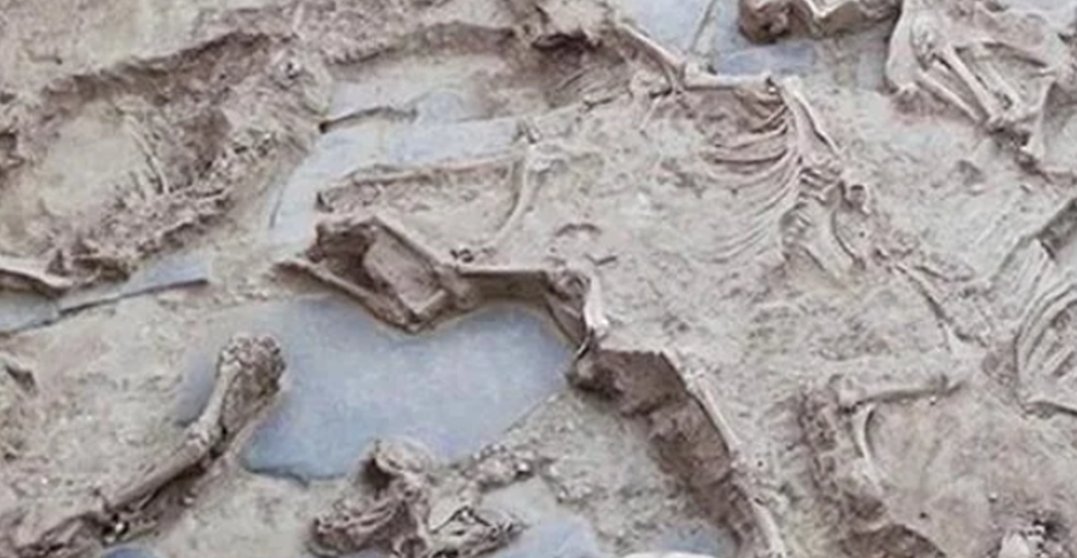 Sau buổi lễ tế, công trình bị đốt cháy và được chôn cất dưới một gò đất. Ảnh: @Construyendo Tarteso.