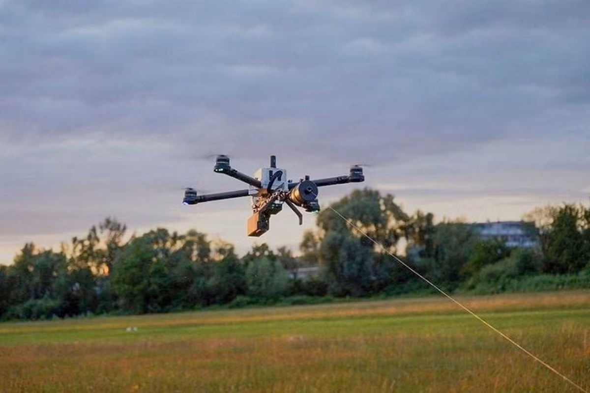 development-use-of-russian-fiber-optic-fpv-drones-in-ukraine-bypassing-electronic-warfare-systems-1920-001-fdde5a75.jpg
