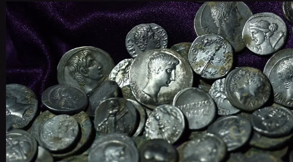 Cuối cùng, hơn 1.100 đồng xu đã được thu hồi và chuyển giao để nghiên cứu. Ảnh: @Bảo tàng thành phố Tarsus.